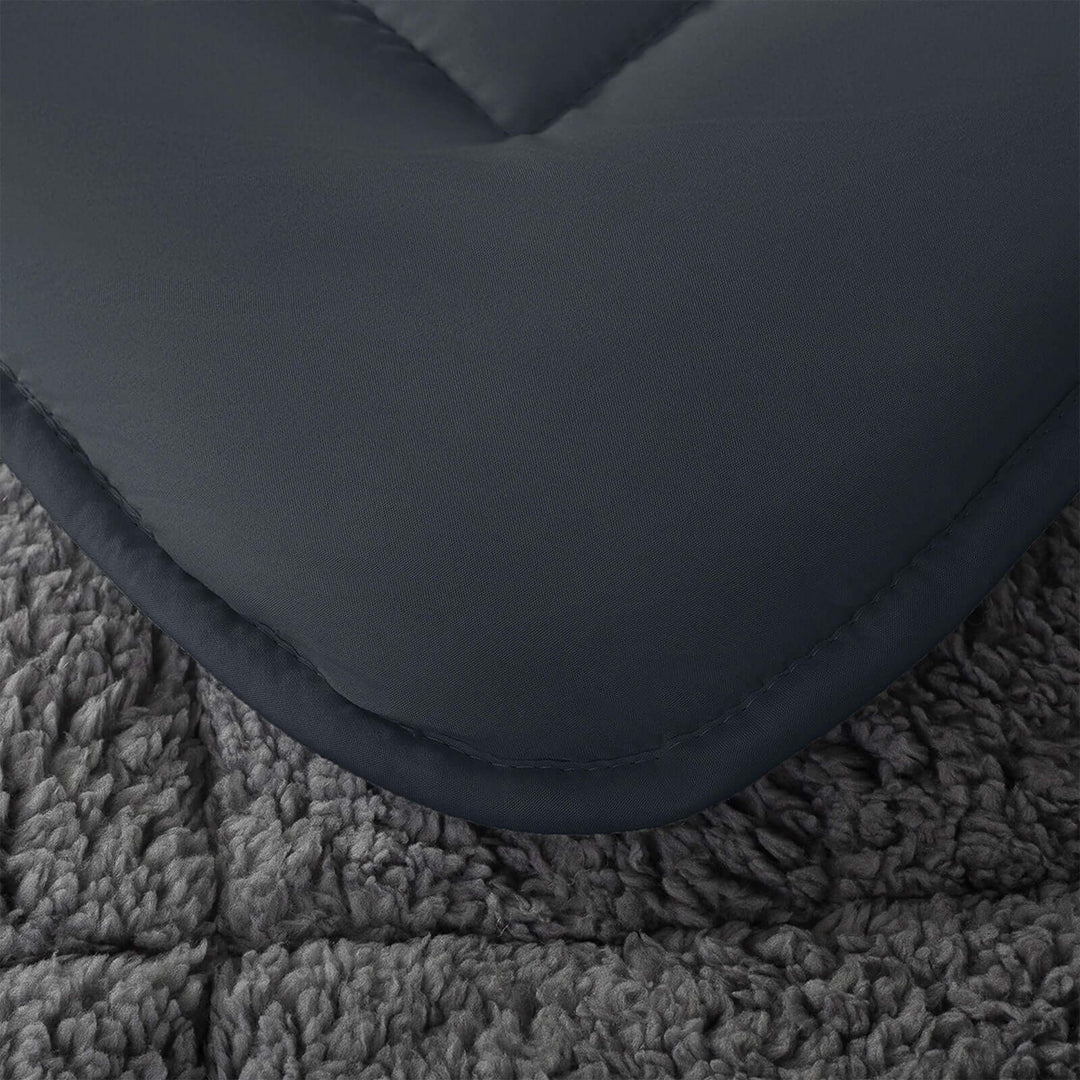 Aura - Couette chaude reversible été/hiver 250 g/m²