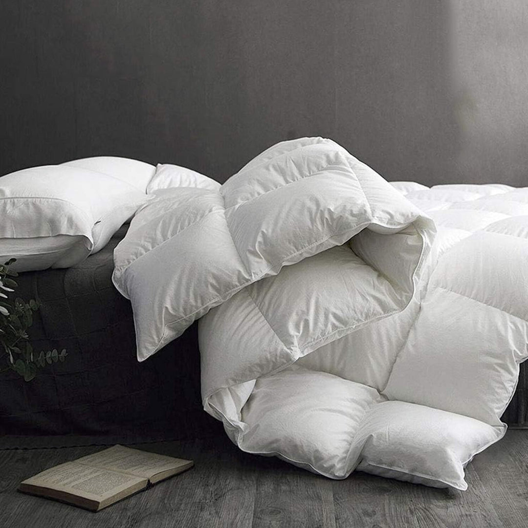 Premium - Couette en duvet haut de gamme 300 g/m²
