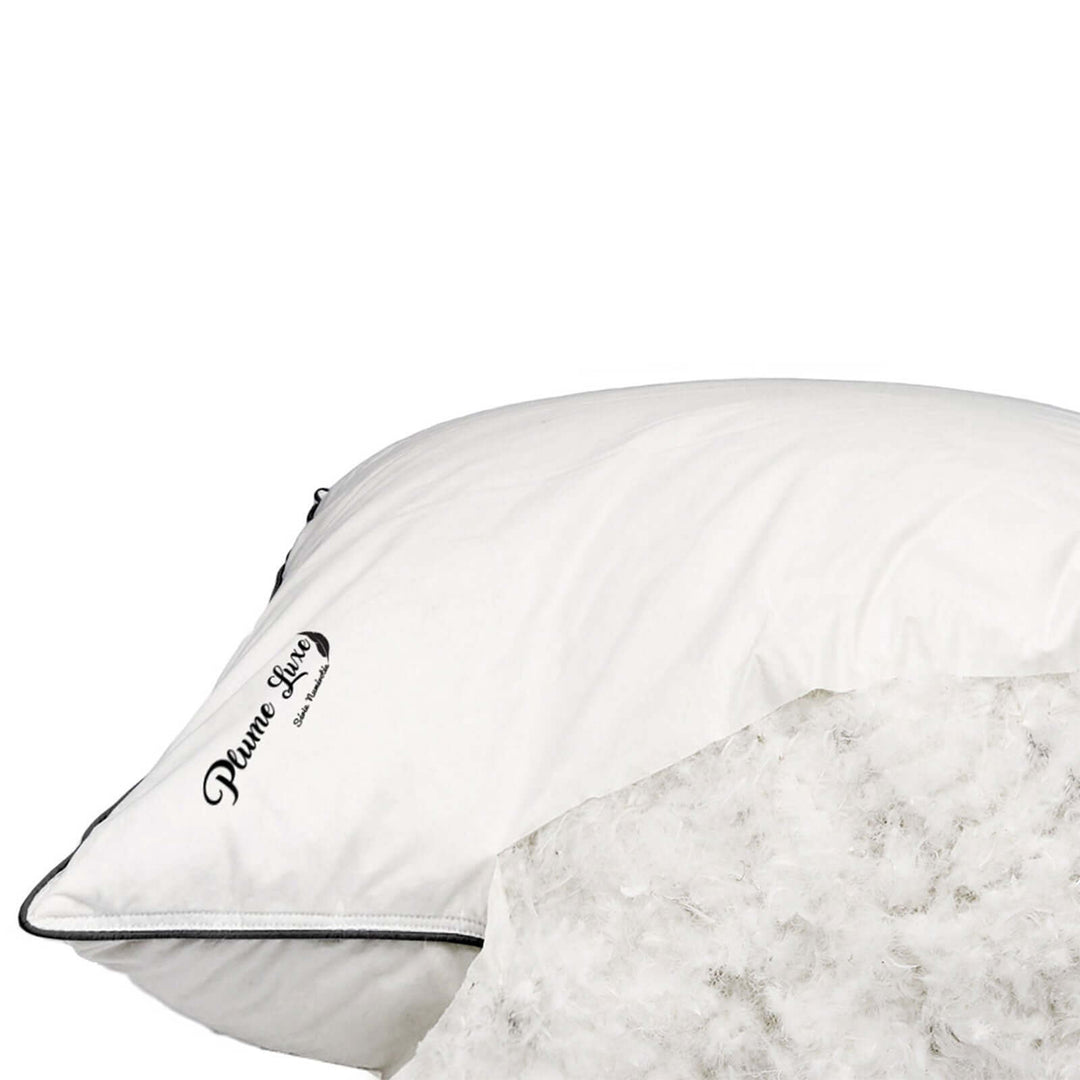  Gros plan sur le tissu respirant et le garnissage ultra-gonflant de l'oreiller Hypnos.