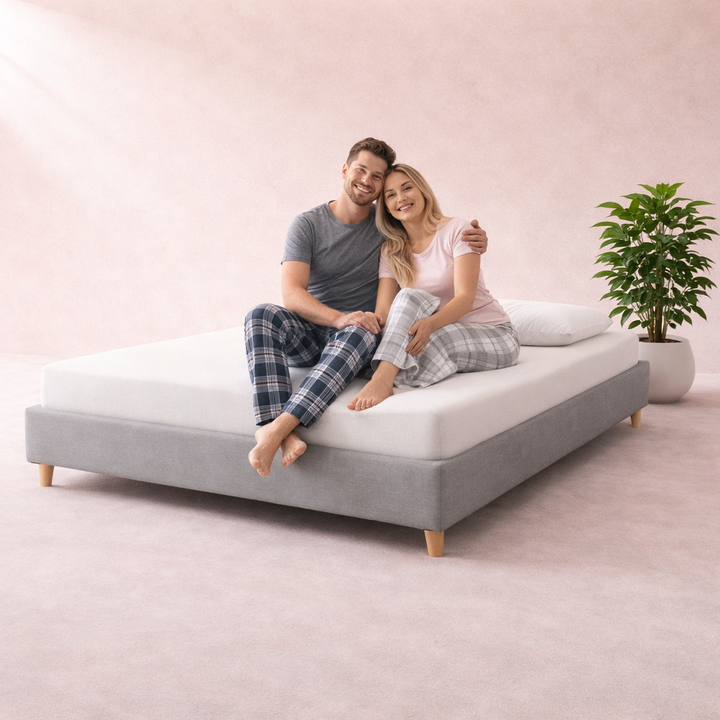 Cosy - Lit sans tête de lit cadre de lit en tissu Gris clair