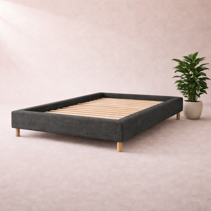Cosy - Lit sans tête de lit cadre de lit en tissu Gris foncé